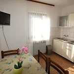 דירה With Parking Space Njivice, Krk - 21762