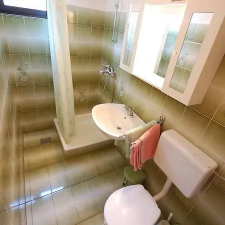 Apartment With Parking Space Njivice, Krk - 21762