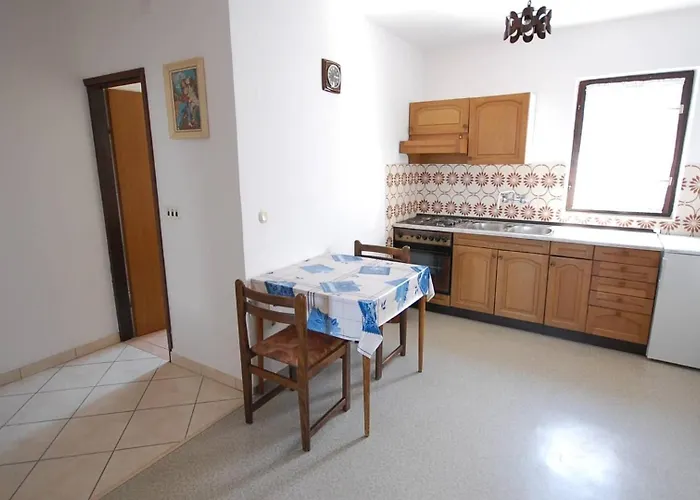 Lejlighed With Parking Space Njivice, Krk - 21762 Njivice