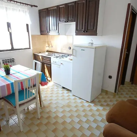 With Parking Space Njivice, Krk - 21762 Apartman Njivice